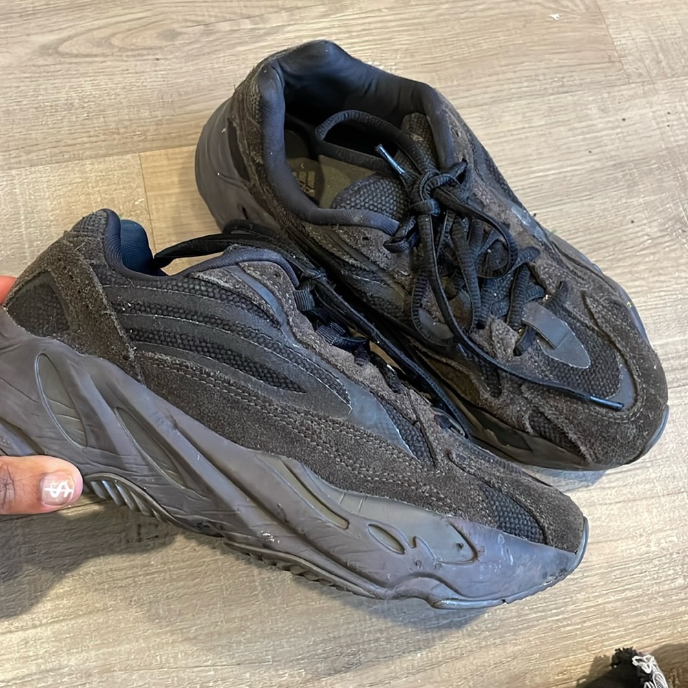 Yeezy’s def used but still comfortable and stylish